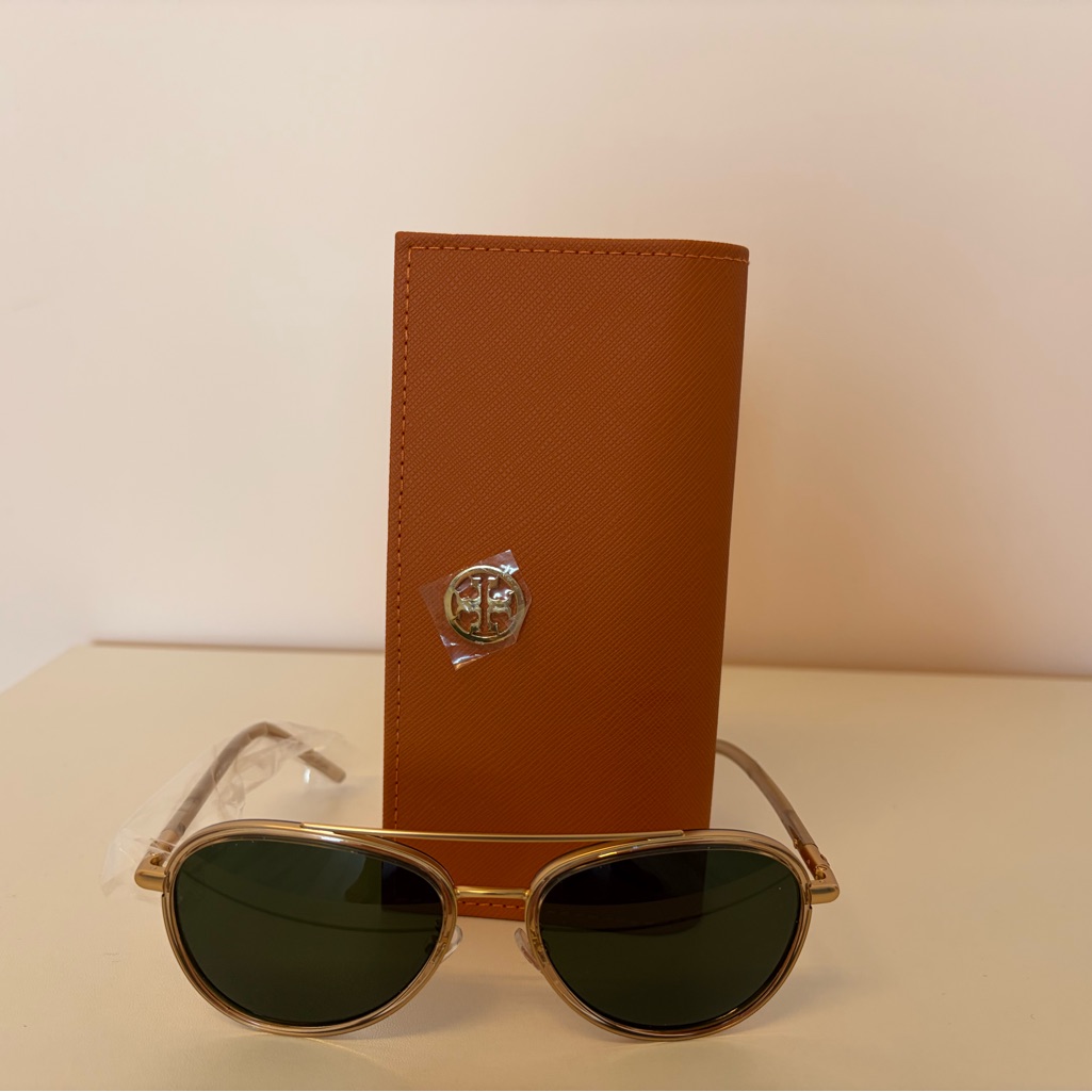 Tory Burch Tan Saffiano Sunglasses Case With Gold Logo And Gold-Trim Aviators